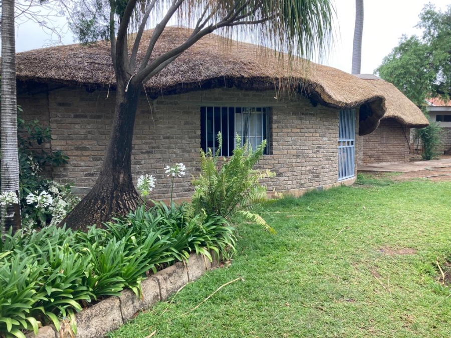 Commercial Property for Sale in Waterval East North West